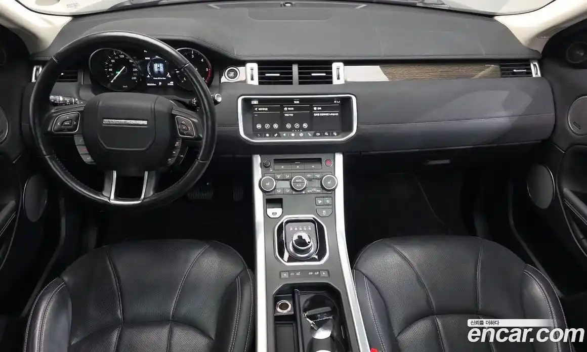 Land Rover Range-Rover Evoque 2018 2.0 Автомат в Москве № 166349, фото 4