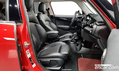 Mini Cooper 2016 1.5 Автомат в Москве № 167198, миниатюра 11