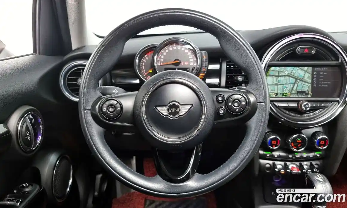 Mini Cooper 2016 1.5 Автомат в Москве № 167198, фото 13