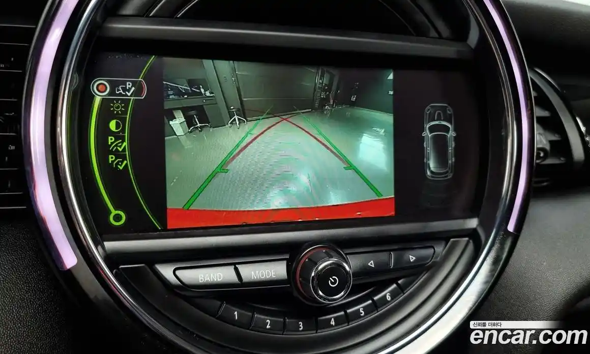 Mini Cooper 2016 1.5 Автомат в Москве № 167198, фото 15