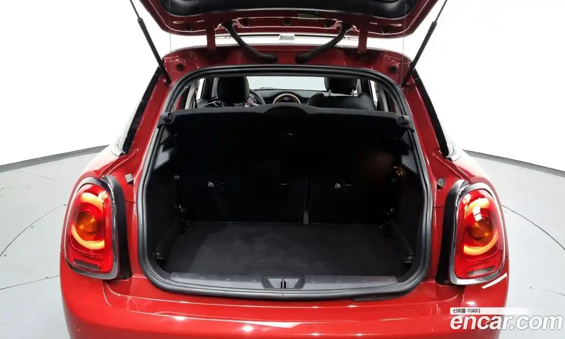 Mini Cooper 2016 1.5 Автомат в Москве № 167198, фото 20