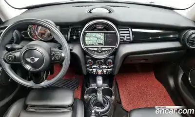 Mini Cooper 2016 1.5 Автомат в Москве № 167198, миниатюра 7