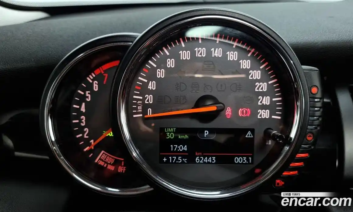 Mini Cooper 2016 1.5 Автомат в Москве № 167198, фото 8