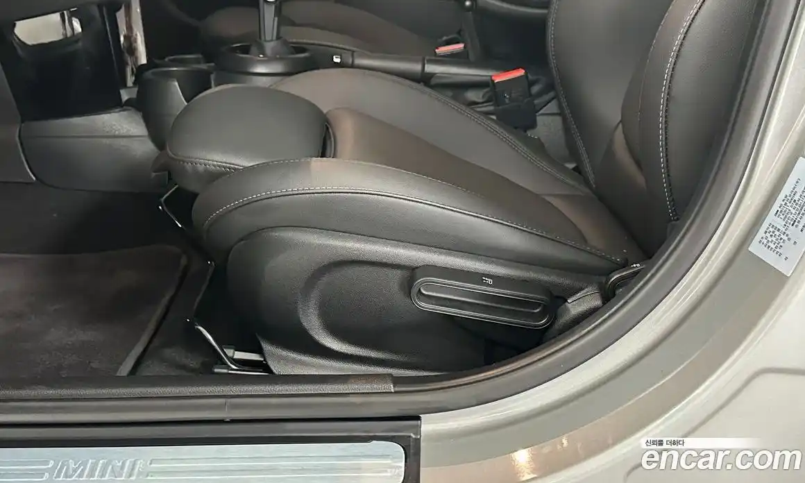 Mini Cooper 2024 1.5 Автомат в Москве № 167376, фото 14