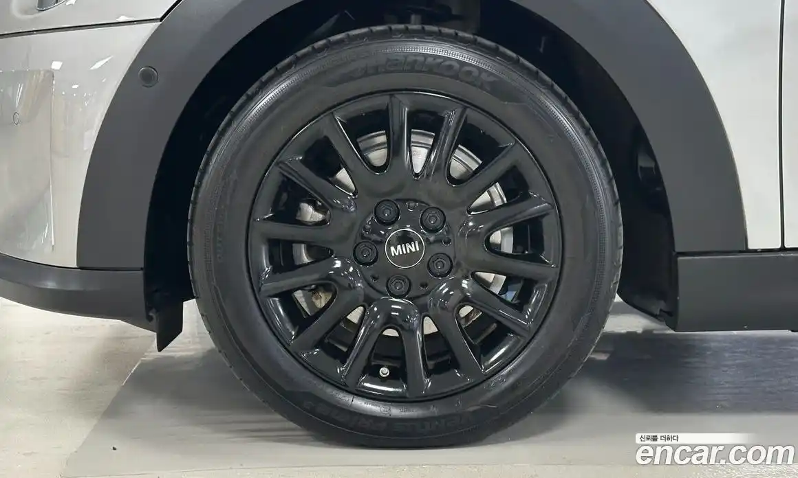 Mini Cooper 2024 1.5 Автомат в Москве № 167376, фото 5