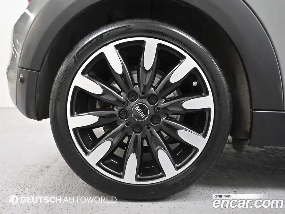 Mini Cooper 2021 2.0 Автомат в Москве № 167448, фото 18