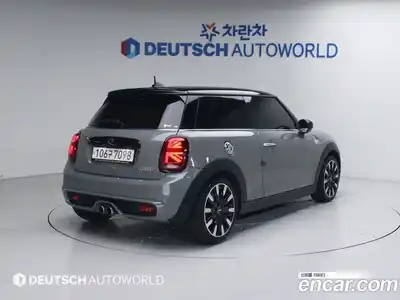 Mini Cooper 2021 2.0 Автомат в Москве № 167448, миниатюра 2