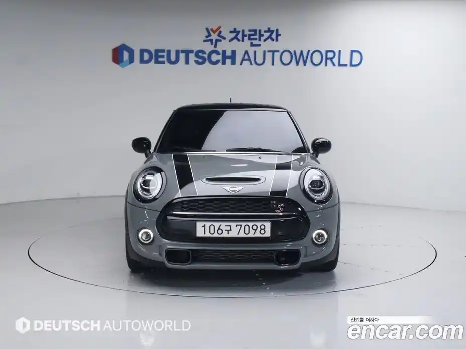 Mini Cooper 2021 2.0 Автомат в Москве № 167448, фото 3
