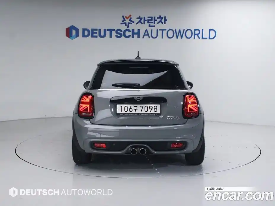 Mini Cooper 2021 2.0 Автомат в Москве № 167448, фото 4