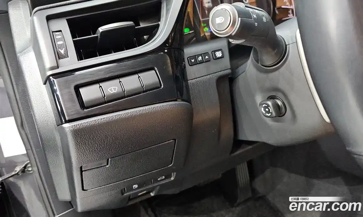 Lexus ES 2023 2.5 Автомат в Москве № 168161, фото 19