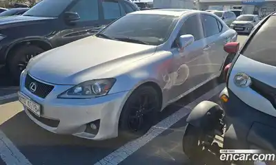 Lexus IS 2011 2.5 Автомат в Москве № 168334, миниатюра 3