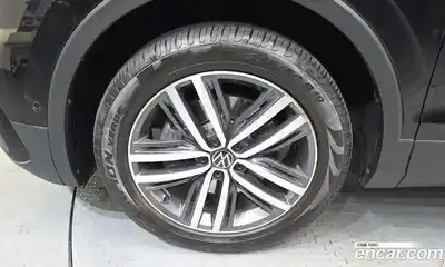 Volkswagen Tiguan 2024 2.0 Автомат в Москве № 168407, миниатюра 10