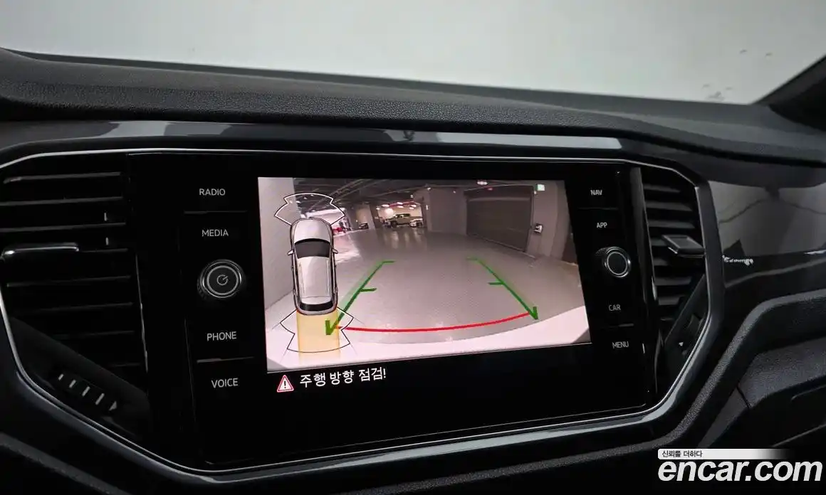 Volkswagen T-Roc 2022 2.0 Автомат в Москве № 169079, фото 14