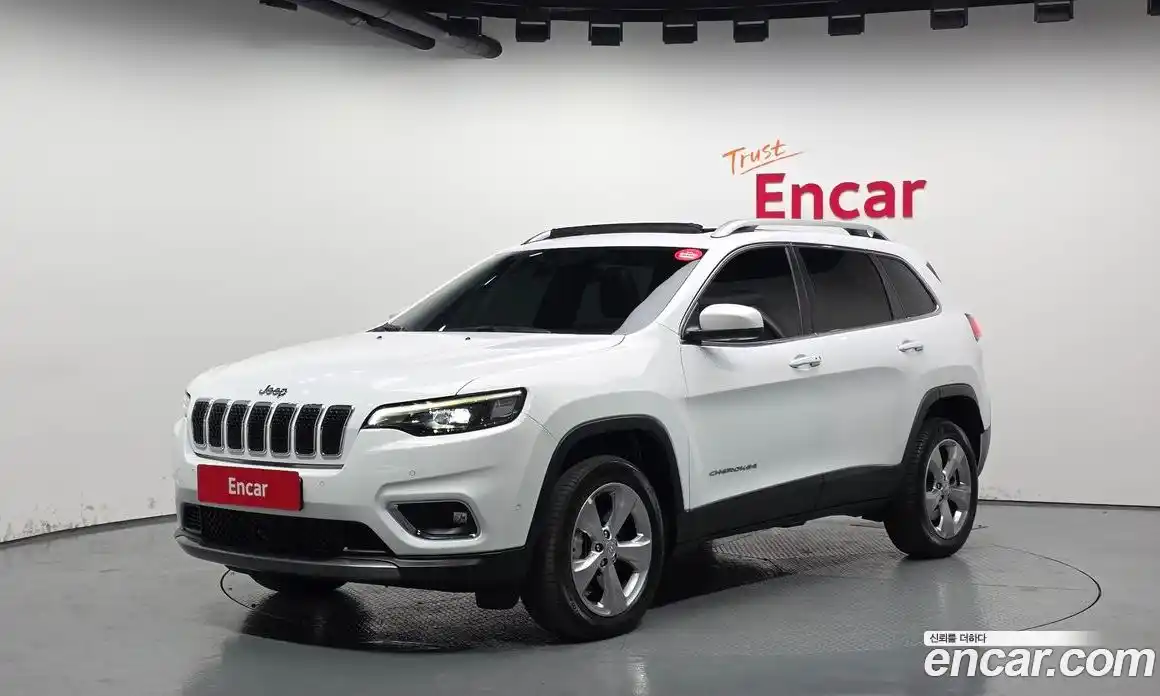 Jeep Cherokee 2021 2.4 Автомат в Москве № 169501, фото 1