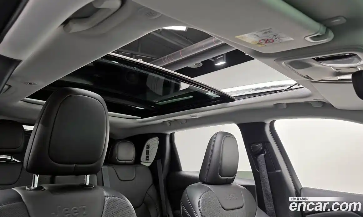 Jeep Cherokee 2021 2.4 Автомат в Москве № 169501, фото 18