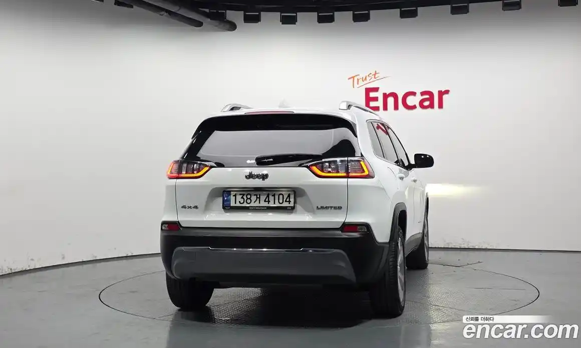 Jeep Cherokee 2021 2.4 Автомат в Москве № 169501, фото 4