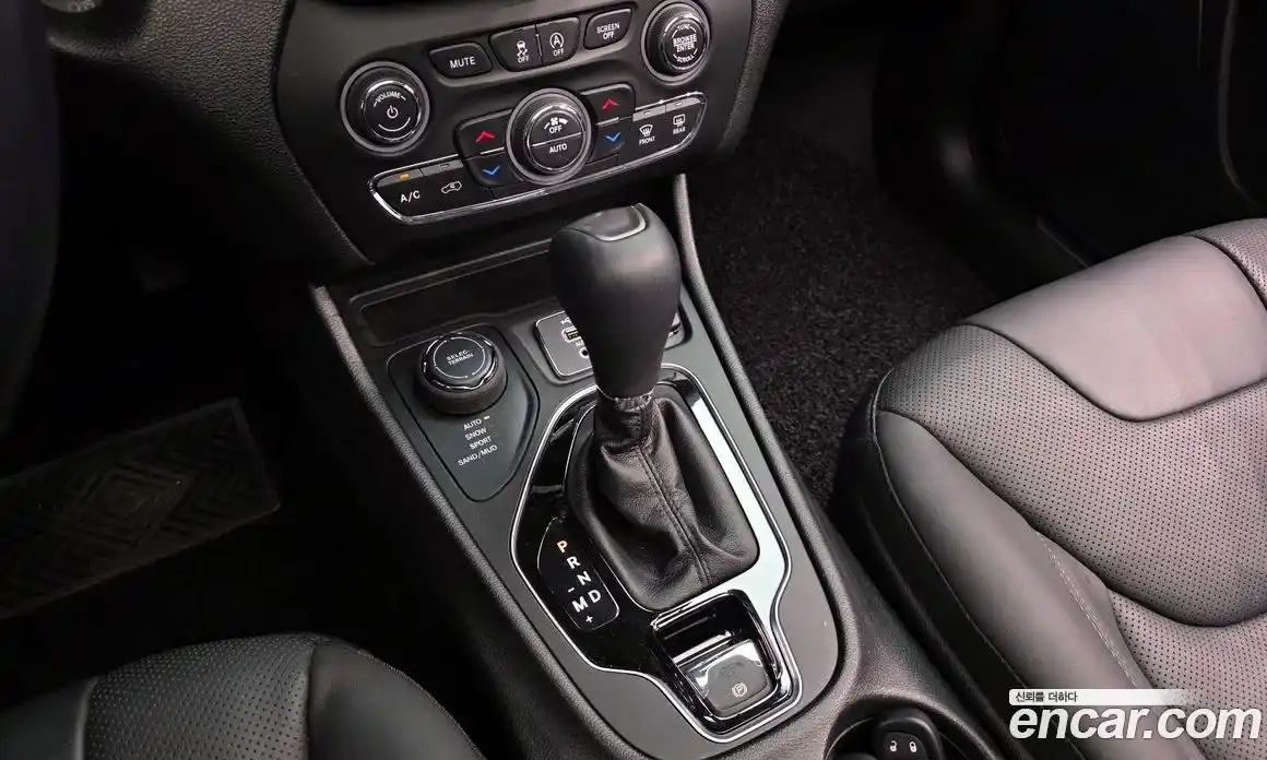 Jeep Cherokee 2021 2.4 Автомат в Москве № 169501, фото 9