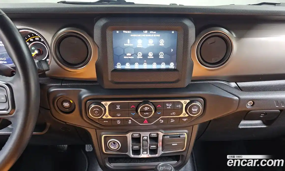 Jeep Wrangler 2019 2.0 Автомат в Москве № 169702, фото 16