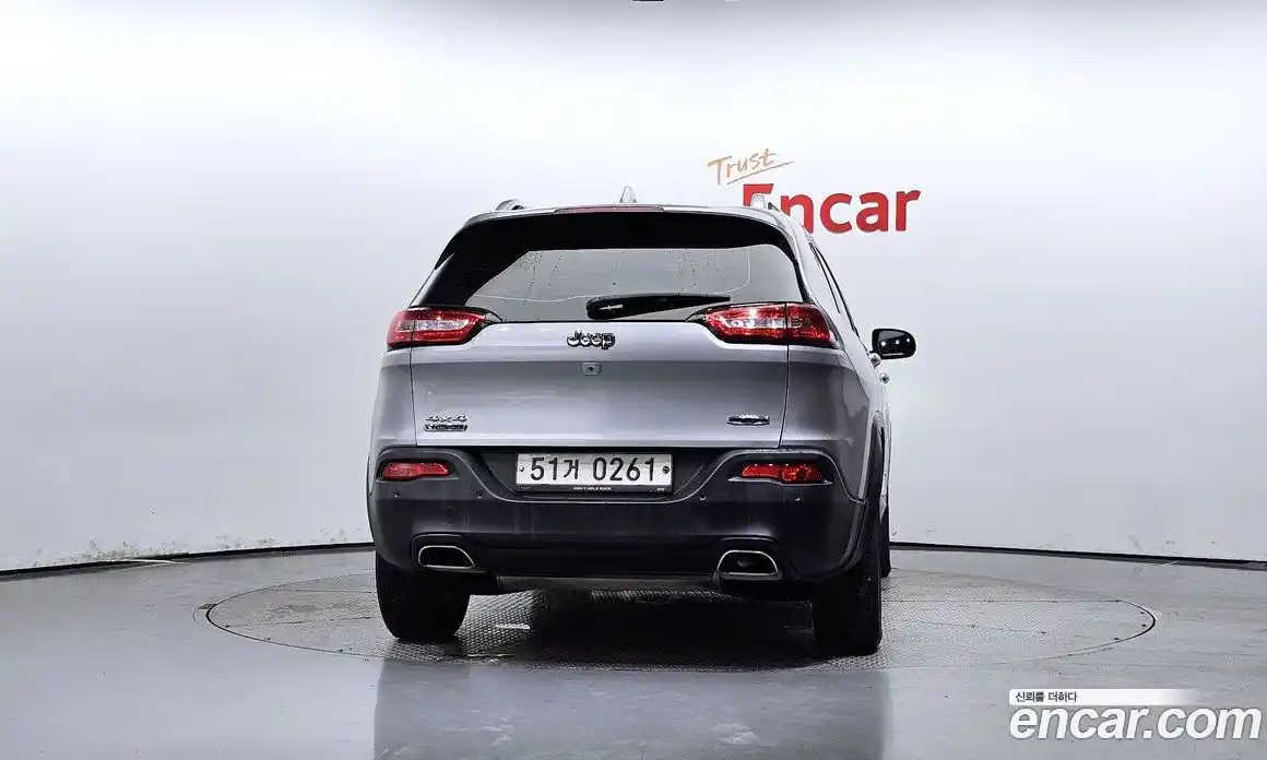 Jeep Cherokee 2016 2.2 Автомат в Москве № 169900, фото 11