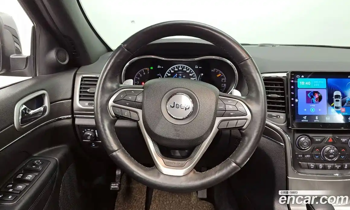 Jeep Cherokee 2018 3.6 Автомат в Москве № 169906, фото 13