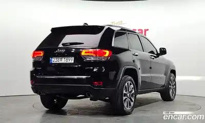 Jeep Cherokee 2018 3.6 Автомат в Москве № 169906, миниатюра 2