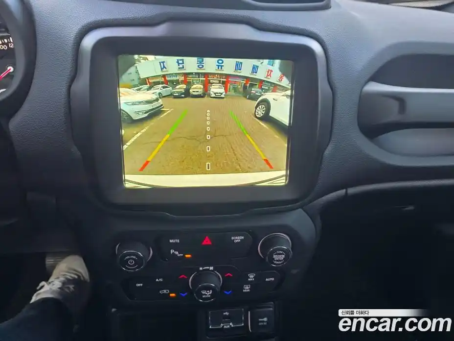 Jeep Renegade 2021 2.4 Автомат в Москве № 169941, фото 11