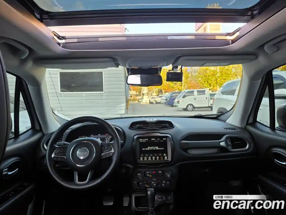 Jeep Renegade 2021 2.4 Автомат в Москве № 169941, фото 19