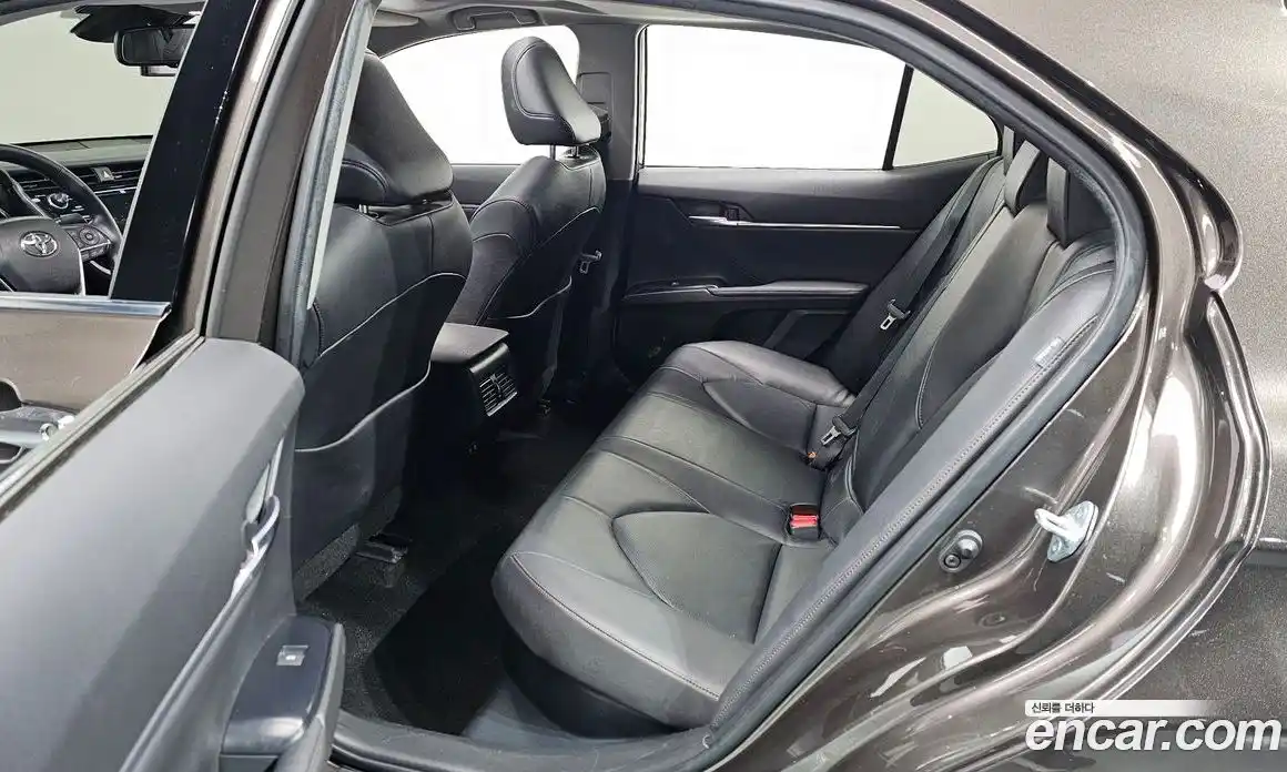 Toyota Camry 2020 2.5 Автомат в Москве № 170312, фото 7