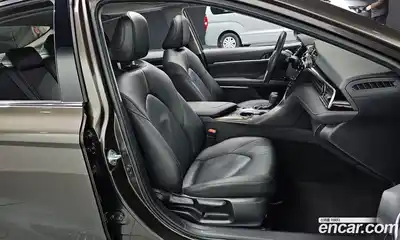 Toyota Camry 2020 2.5 Автомат в Москве № 170312, миниатюра 9