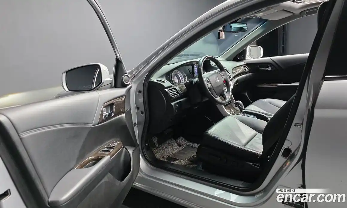 Honda Accord 2013 2.4 Автомат в Москве № 170646, фото 6