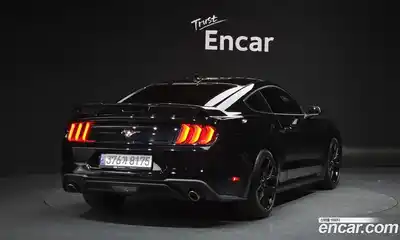 Ford Mustang 2023 2.3 Автомат в Москве № 170740, миниатюра 2