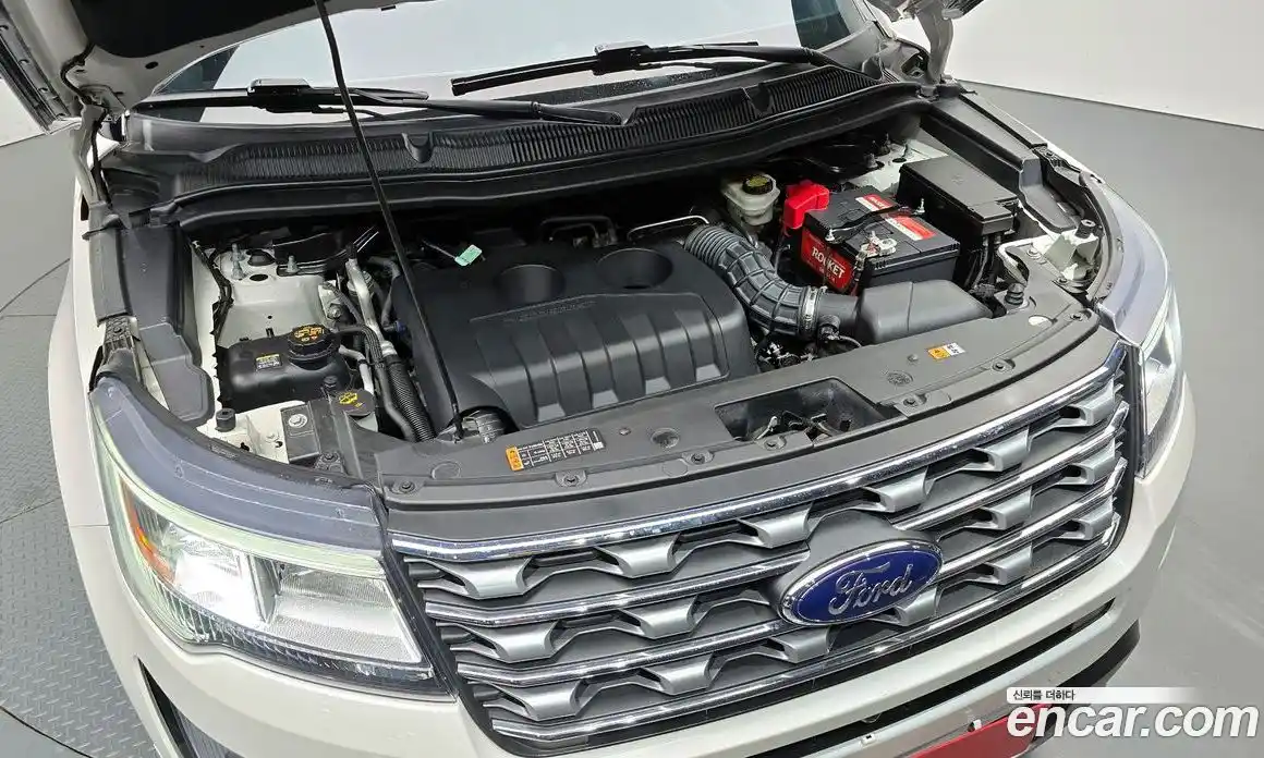 Ford Explorer 2017 2.3 Автомат в Москве № 170914, фото 6