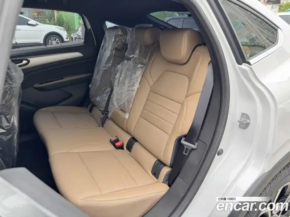 Renault Arkana 2026 1.6 Автомат в Москве № 176140, фото 17