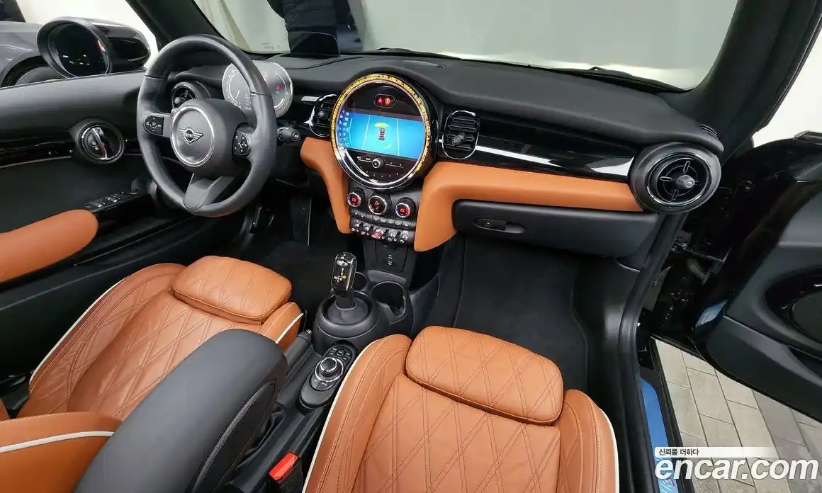 Mini Cooper Convertible 2022 2.0 Автомат в Москве № 177370, фото 14