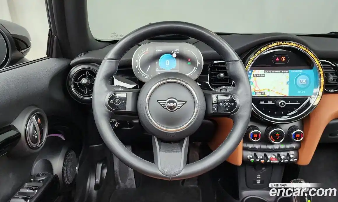 Mini Cooper Convertible 2022 2.0 Автомат в Москве № 177370, фото 15