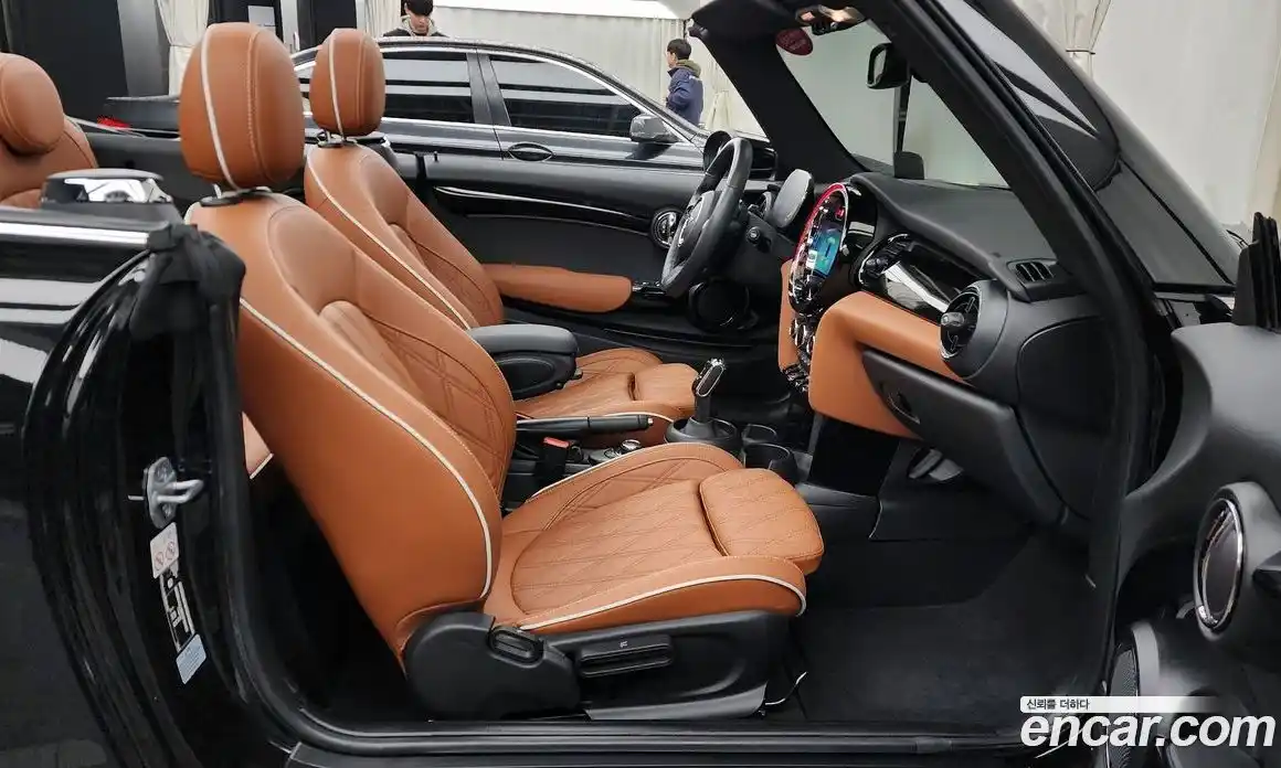 Mini Cooper Convertible 2022 2.0 Автомат в Москве № 177370, фото 18