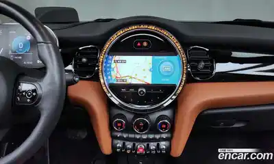 Mini Cooper Convertible 2022 2.0 Автомат в Москве № 177370, миниатюра 2