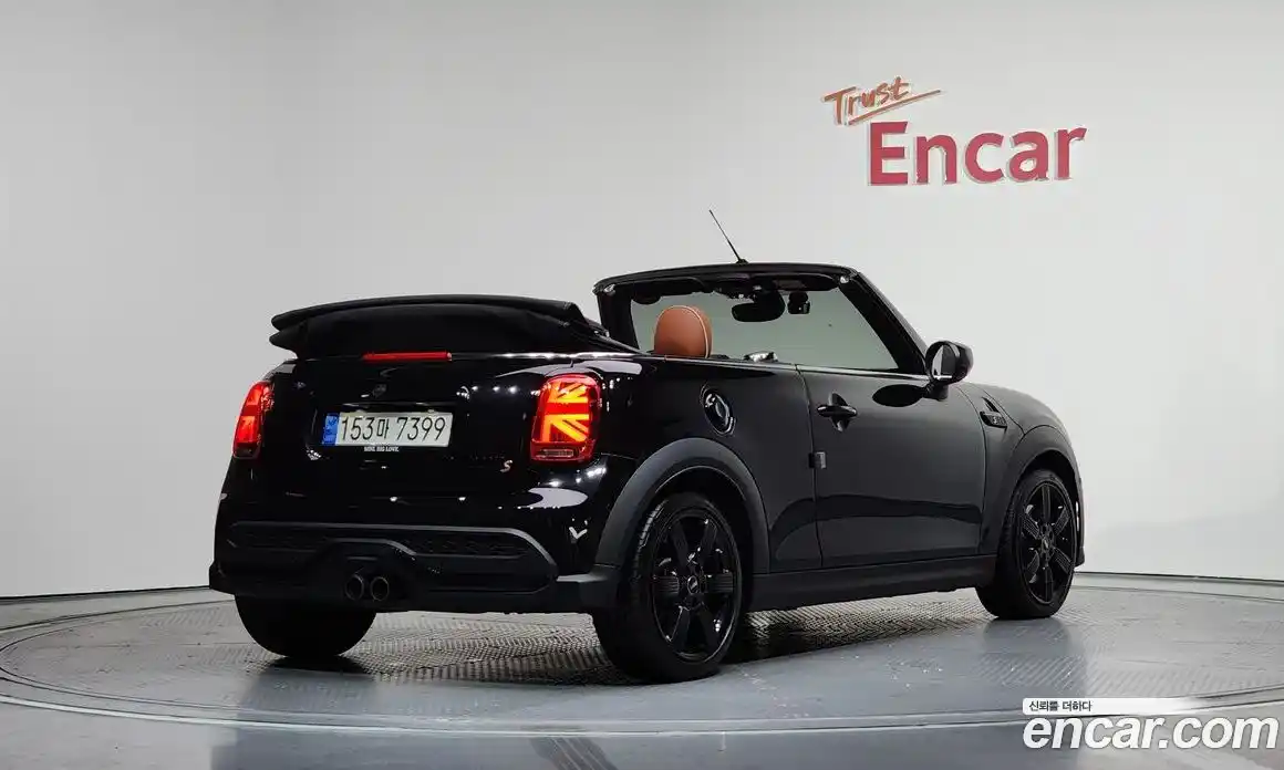 Mini Cooper Convertible 2022 2.0 Автомат в Москве № 177370, фото 10