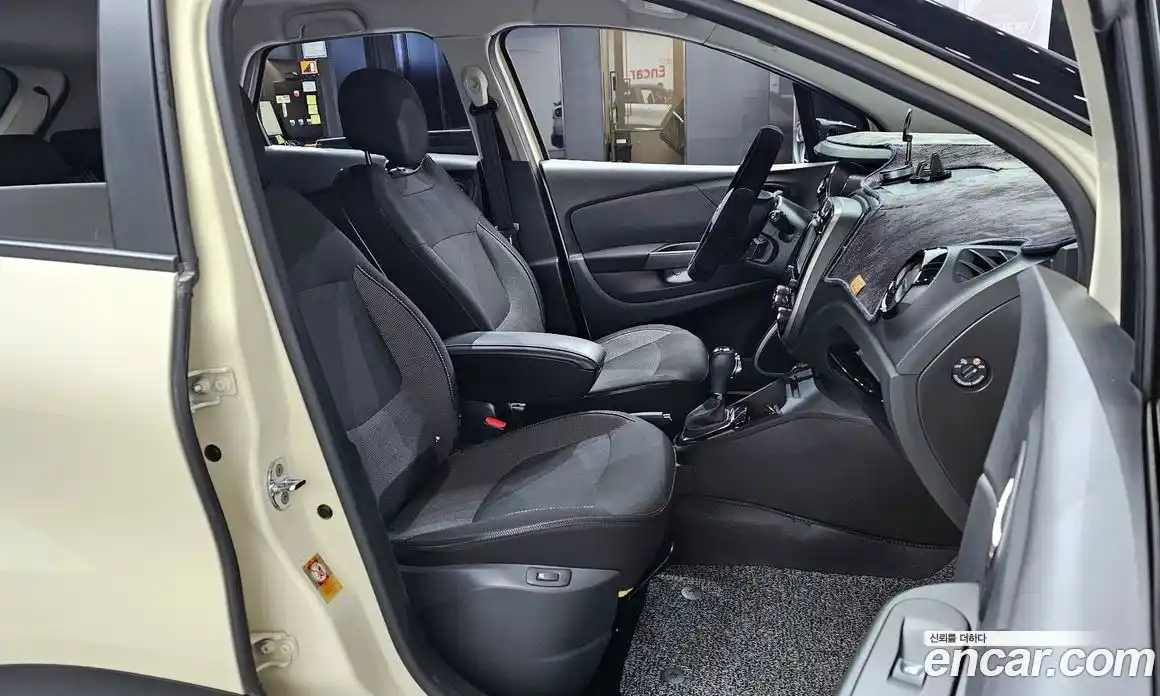 Renault QM3 2015 1.5 Автомат в Москве № 181487, фото 3