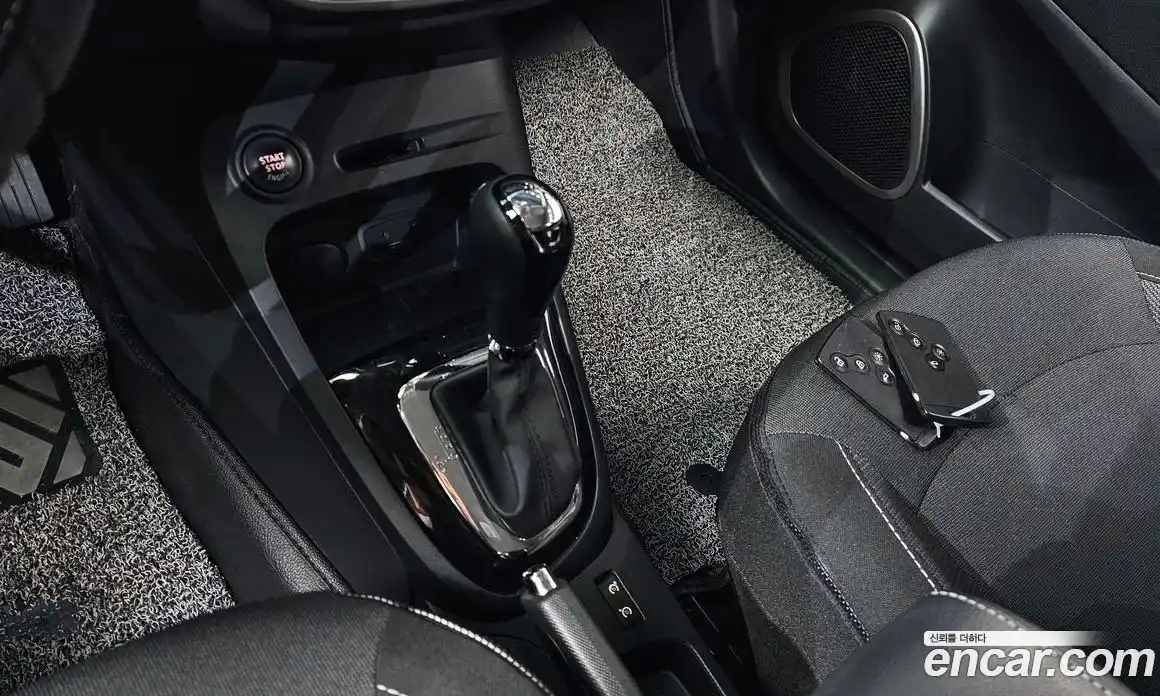 Renault QM3 2015 1.5 Автомат в Москве № 181487, фото 10