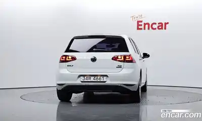 Volkswagen Golf 2014 1.6 Автомат в Москве № 185746, миниатюра 4