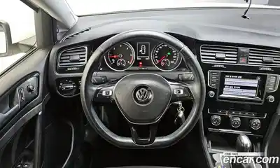 Volkswagen Golf 2014 1.6 Автомат в Москве № 185746, миниатюра 5