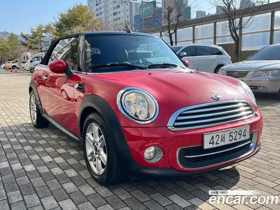 Mini Cooper Convertible 2015 1.6 Автомат в Москве № 188688, фото 3