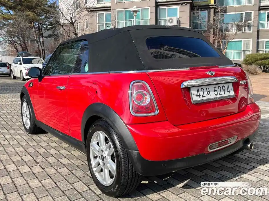 Mini Cooper Convertible 2015 1.6 Автомат в Москве № 188688, фото 6