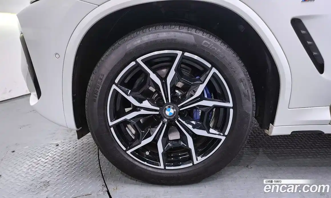 BMW X4 2023 2.0 Автомат в Москве № 188850, фото 1