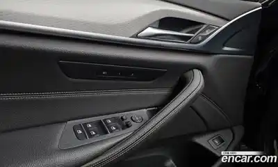 BMW 5-Series 2018 2.0 Автомат в Москве № 190108, миниатюра 5