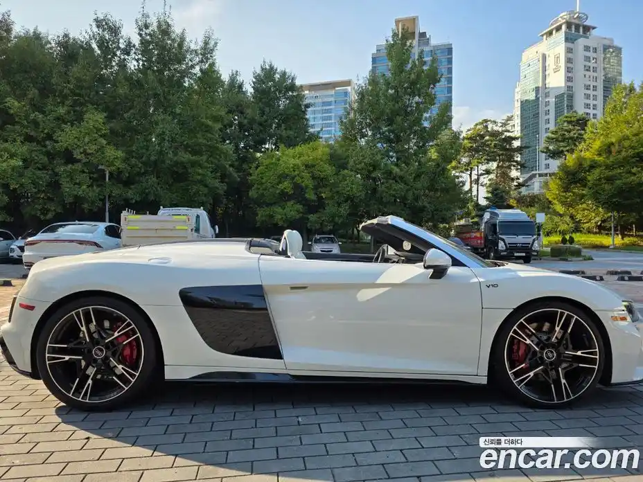 Audi R8 2020 5.2 Робот в Москве № 191976, фото 12