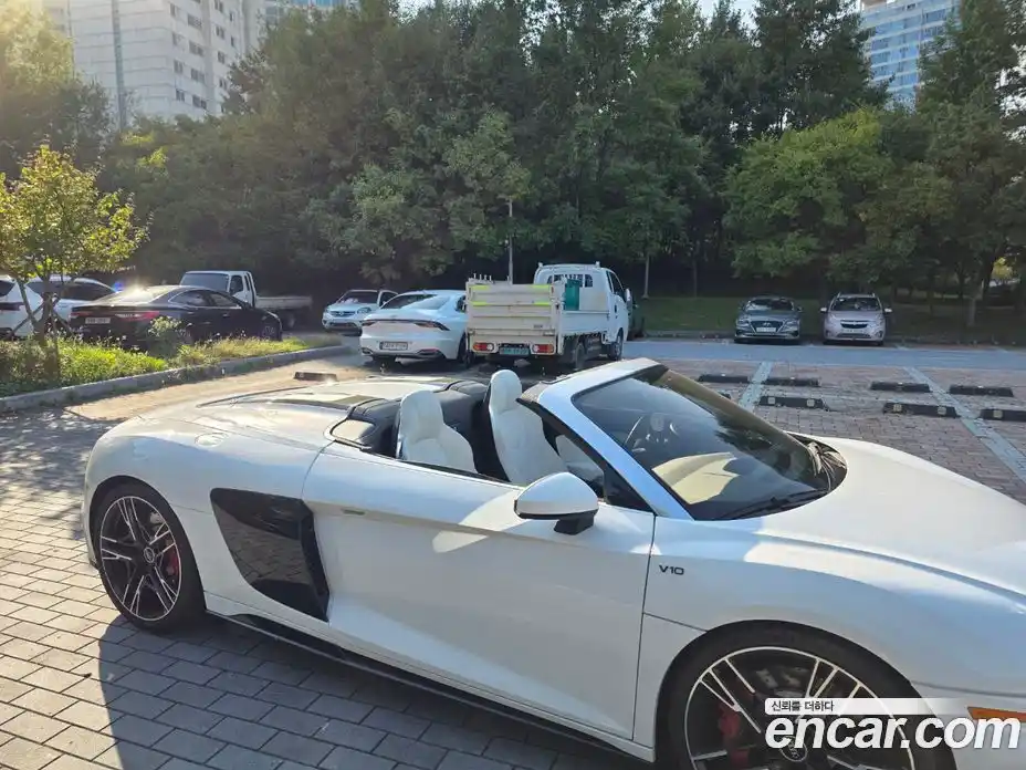 Audi R8 2020 5.2 Робот в Москве № 191976, фото 13