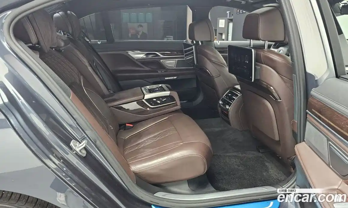 BMW 7-Series 2016 3.0 Автомат в Москве № 193005, фото 9