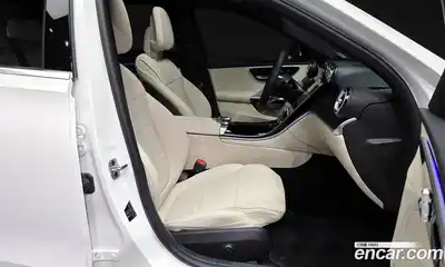 Mercedes-Benz C-Class 2025 2.0 Автомат в Москве № 193633, миниатюра 11